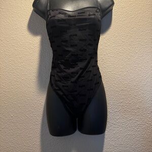 NEW Women’s Skims all over print Logo Mesh black Thong Bodysuit size medium